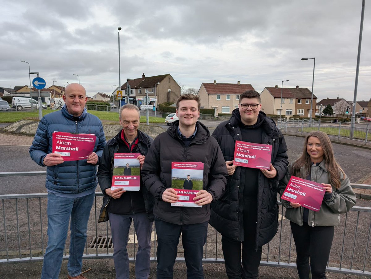 LabourAidan's tweet image. We have spoken to hundreds of people this weekend and it’s clear our community feels let down by the SNP. Only @ScottishLabour is committed to properly funding our public services and rebuilding our communities. 

Great to have @mgshanks and @PaulJSweeney join us!