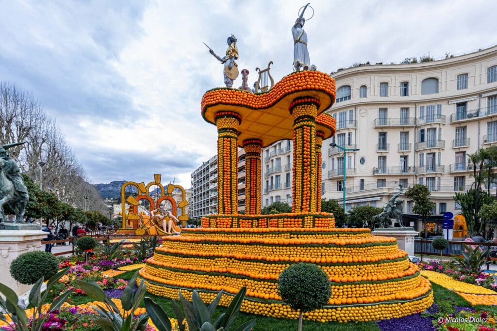 MelleBonPlan's tweet photo. La prochaine édition de la #FeteduCitron de #Menton aura lieu du 15/02 au 2/03 2025 ! 
Je viens de publier à cette occasion mon article sur mon retour d'expérience sur l'édition 2024 à laquelle j'avais eu la chance d'assister ! 🍋🍊
👉https://t.co/wT1ezZIc7x
📷@NicolasDiolez https://t.co/oNDXYhrKkk