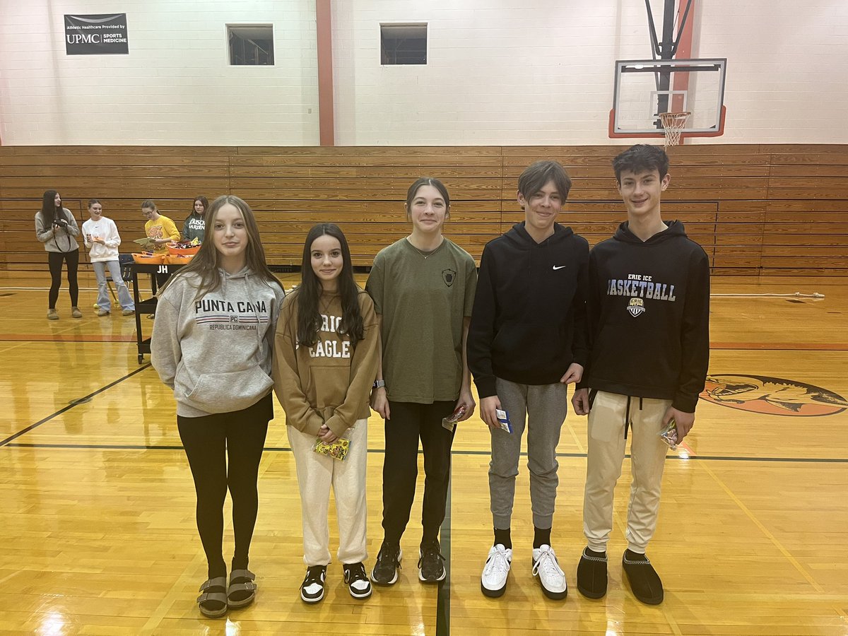 HCJuniorHigh tweet media