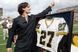 Missouri Sports Hall of Fame (@mosportshall) on Twitter photo Thumbs up to former <a href="/MizzouFootball/">Mizzou Football</a> great Brock Olivo on his induction with our Class of 2025!
All he did? He led St. Francis Borgia to the 1993 state championship and was the Gatorade Player of the Year, and then rushed for more than 3,000 yards for Mizzou! Thumbs up to former <a href="/MizzouFootball/">Mizzou Football</a> great Brock Olivo on his induction with our Class of 2025!
All he did? He led St. Francis Borgia to the 1993 state championship and was the Gatorade Player of the Year, and then rushed for more than 3,000 yards for Mizzou!