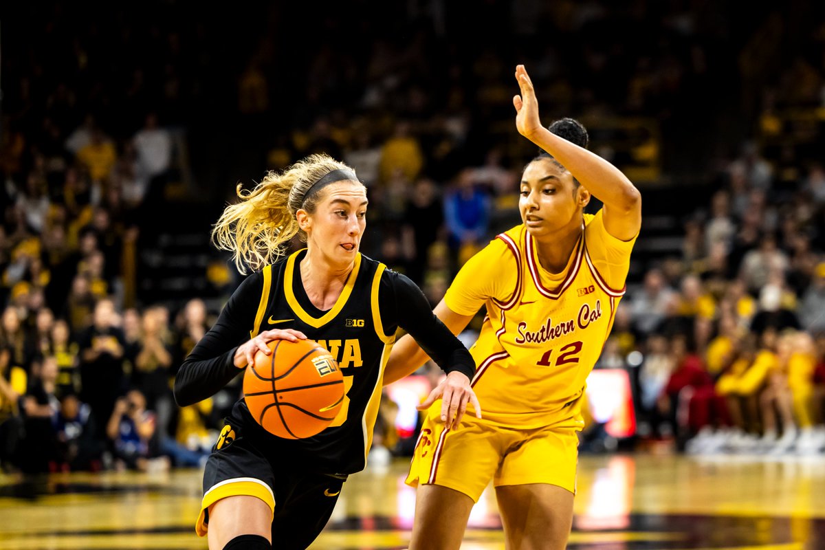 Joseph Cress (@josephwcress) on Twitter photo Iowa #Hawkeyes women's basketball beat No. 4 USC, 76-69, in a Big Ten Conference game, Feb. 2, 2025, at Carver-Hawkeye Arena. <a href="/thinkiowacity/">Think Iowa City</a> Photos Iowa #Hawkeyes women's basketball beat No. 4 USC, 76-69, in a Big Ten Conference game, Feb. 2, 2025, at Carver-Hawkeye Arena. <a href="/thinkiowacity/">Think Iowa City</a> Photos