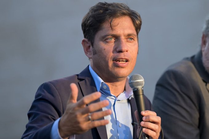 LajeAntonio's tweet photo. U$D 16.100 millones juicio perdido YPF 
U$D 9.700 millones al Club de Paris 
U$D 6.000 millones a Repsol 
U$D 5.000 millones  a Repsol en Bonos 
U$D 700 millones en juicios del Ciadi

Perdida total: U$D 37.500 millones

Que caro nos salió este inútil https://t.co/IszfqQN1np