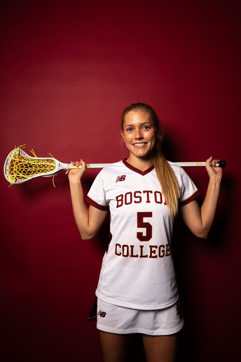 Julia Hodell letting you know how many days are left until the season opener! ⏳🦅