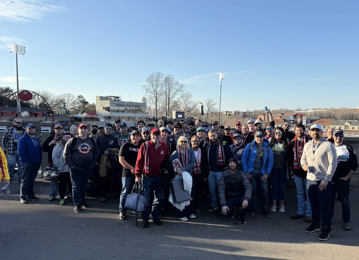 jeff_gluck's tweet photo. First tweetup of the year! Lots of enthusiasm and energy from people for tonight. Good vibes for sure. https://t.co/VLOKXXzhtF