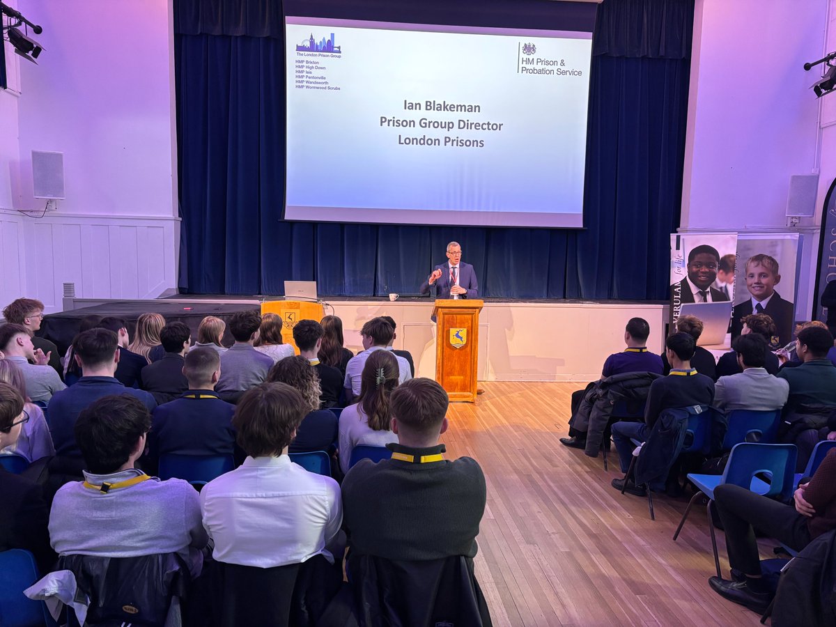 Verulam Sixth Form tweet media