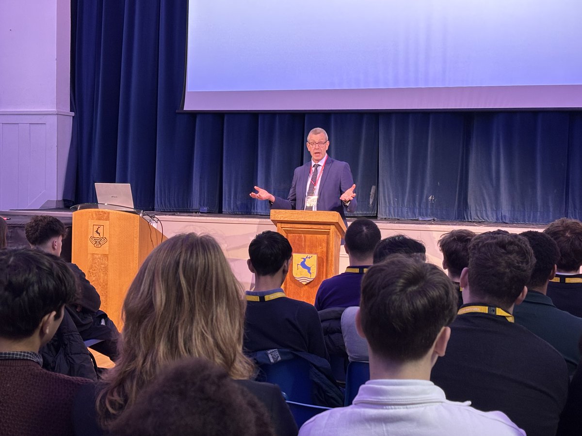 Verulam Sixth Form tweet media