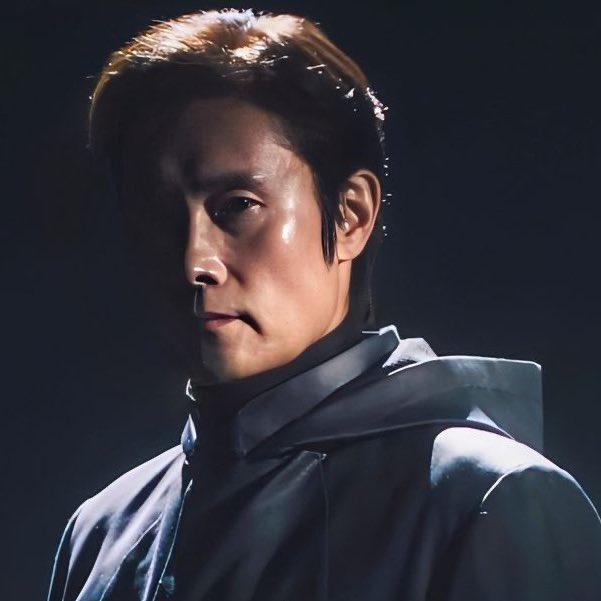 GiHunsDalgona's tweet image. Happy Birthday In-ho!!! 🎉🎂

I hope there's a gift wrapped Gi-hun waiting for you in your office for your big day. 

#inhun #HwangInHo #001x456