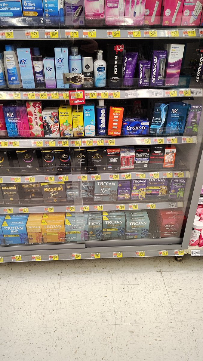 ReportMe_'s tweet photo. @WalmartHelp  really, locking up condoms.. https://t.co/SS0oIhYTSS