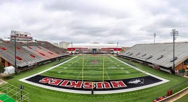 HaydenFlavin's tweet photo. After a great conversation with @NIUCoachHammock I am blessed to receive an offer from Northern Illinois University!
@CoachLMeadows @ClarkstonWolves @AllenTrieu @CoachPintar @TheD_Zone https://t.co/hFXDtFfncD