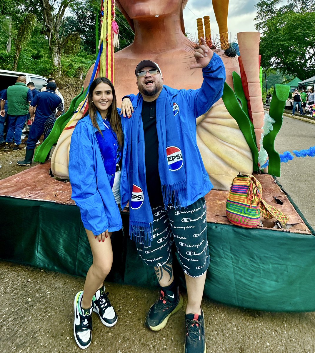 Feliz vuelta al sol niña <a href="/gabrielagaleasp/">Gabriela Galeas</a> 💙🎂 que sigas siendo feliz mientras cumplís tus propósitos 💪❤️‍🩹