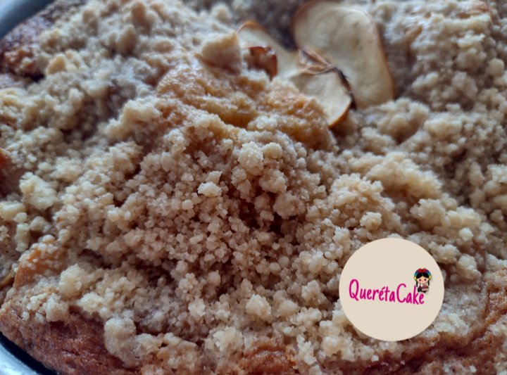 Kar_enQueretaro's tweet photo. Crumble de Manzana 🍏 🍎 
(Todo el interior lleva orejones de manzana y canela) 
Estupendo con helado de vainilla! 

Huele delicioso 🤤 https://t.co/C2Wc07QMXz