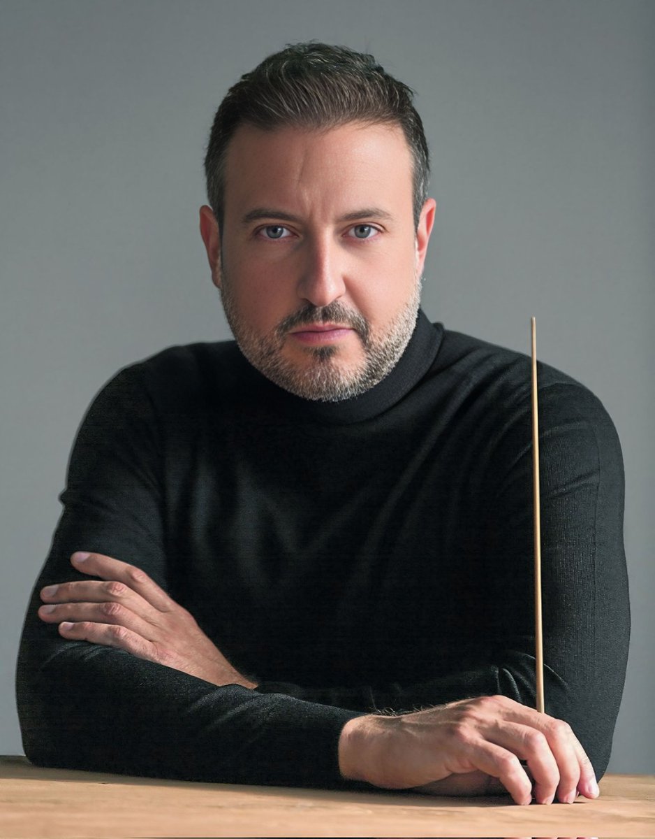 #ArtistasIlPrimoUomo

🎶 CARLOS MENA | Dirección musical

Figura fundamental en la escena vocal internacional, su extensa carrera le ha llevado a actuar en las principales salas en Europa, Asia y América, y a grabar medio centenar de CD para algunos de los principales sellos.