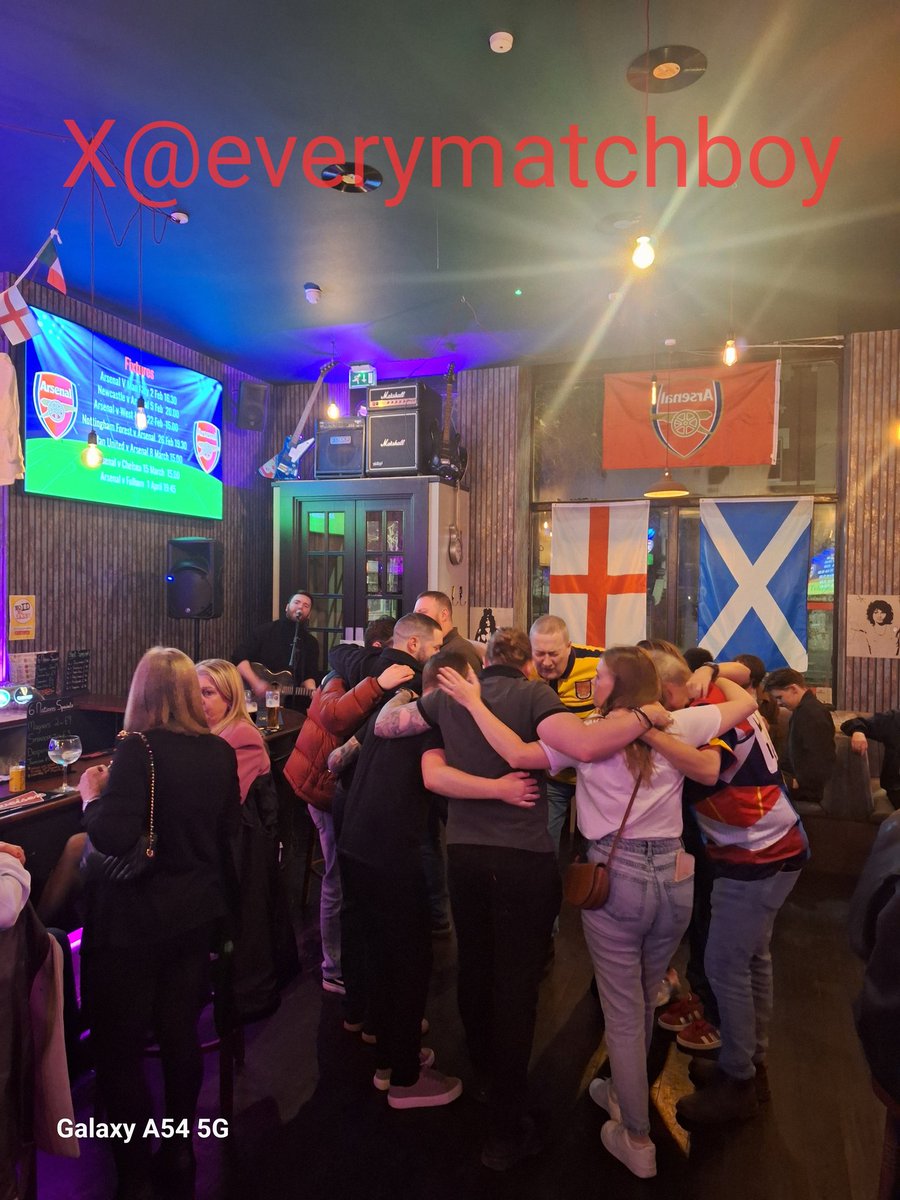 everymatchboy's tweet photo. PGMOL you can't take this away from me! 😁 #Afc #115s #LoveHolloway #TheManor https://t.co/d2h96g7Q45