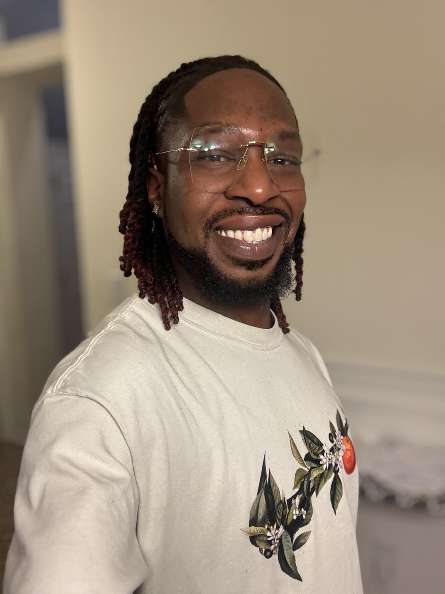 Ready to start back posting again . Here’s to what 36 looks like happy birthday to me