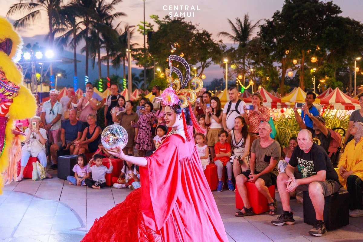 CentralSamui's tweet photo. ⛩️ Immerse yourself in the enchanting charm of Chinese culture with Princess of the Sea, showcasing graceful performances filled with captivating stories through dance and music that leave a lasting impression. ❤️

#TheGreatChineseNewYear2025 #เซ็นทรัลพัฒนา #CentralPattana ฝ https://t.co/KIt52II2Ty