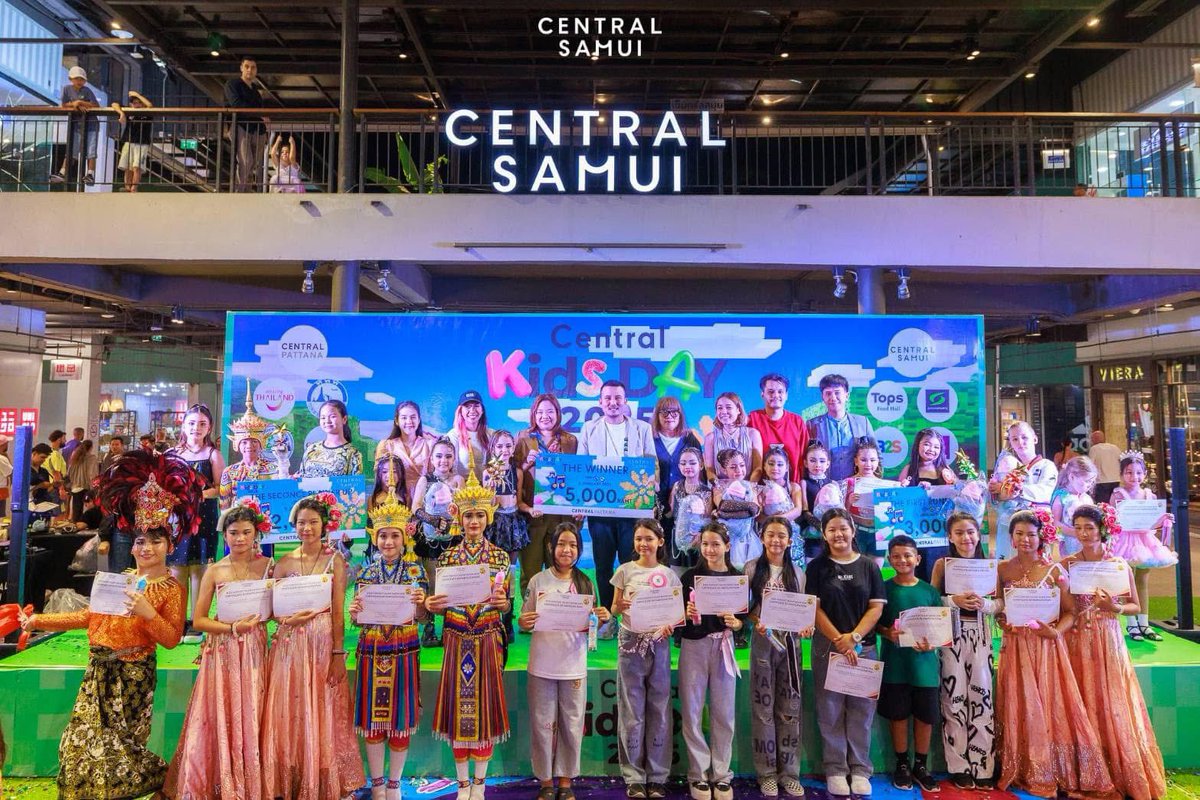 CentralSamui's tweet photo. 🙇🏻‍♀️ Atmosphere of Kids Day 2025 and Kids Contest 💗🥰

#CentralPattana #CentralSamui #วันเด็ก2568 #CentralKidsDay #Samui https://t.co/4FEGDUiRyB