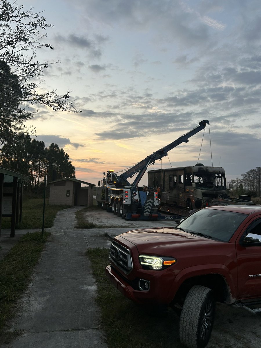 Someone is having a bad day at US-6313 but luckily everyone is OK. Time for the late shift.
#POTA