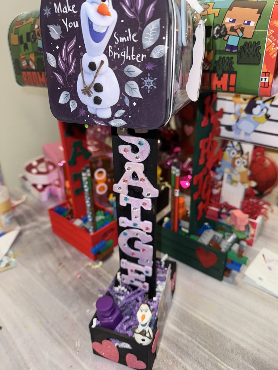 _monroeeeeee's tweet image. I’m tired!!!!