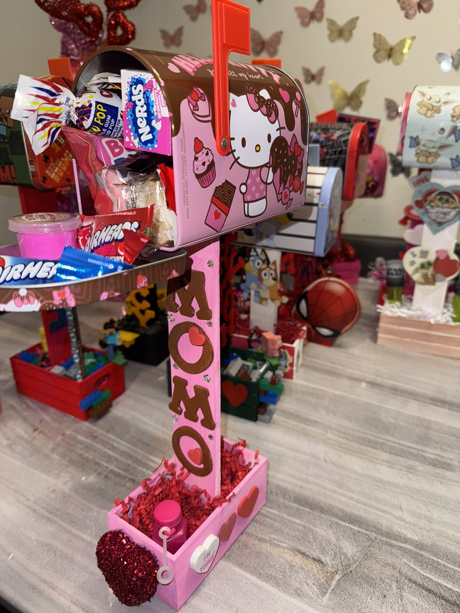 _monroeeeeee's tweet image. I’m tired!!!!