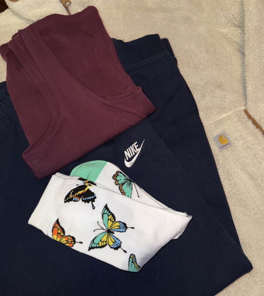 BlackwaterKat's tweet photo. #comfytime https://t.co/cN3nTwcEVD