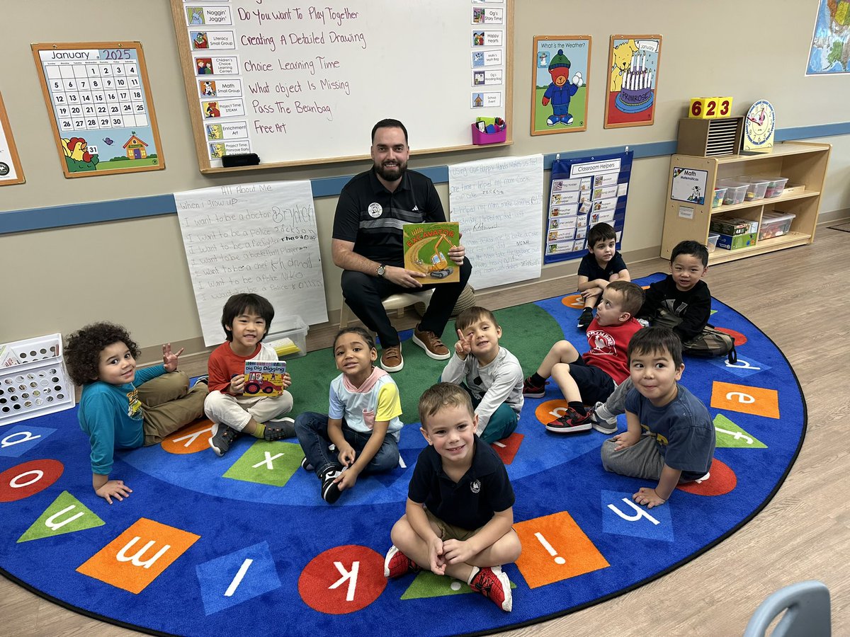 ✴️It was a great time instilling the joy of reading during the 2025 Celebrate Literacy Week!

👉Here are some wonderful community members engaging with special storytimes!