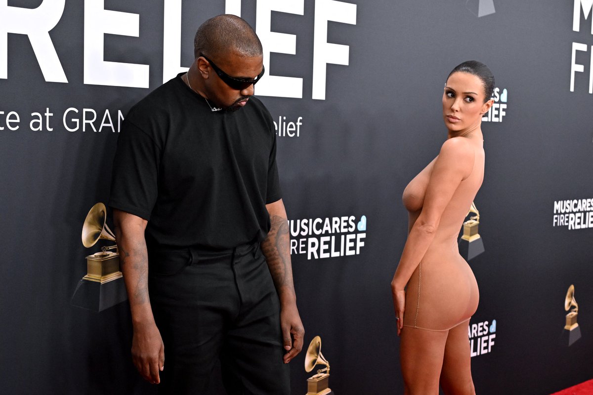 Ye &amp; Bianca arrive at the 67th Annual Grammy Awards 👀👀 https://t.co/kUWGDiv7Rk