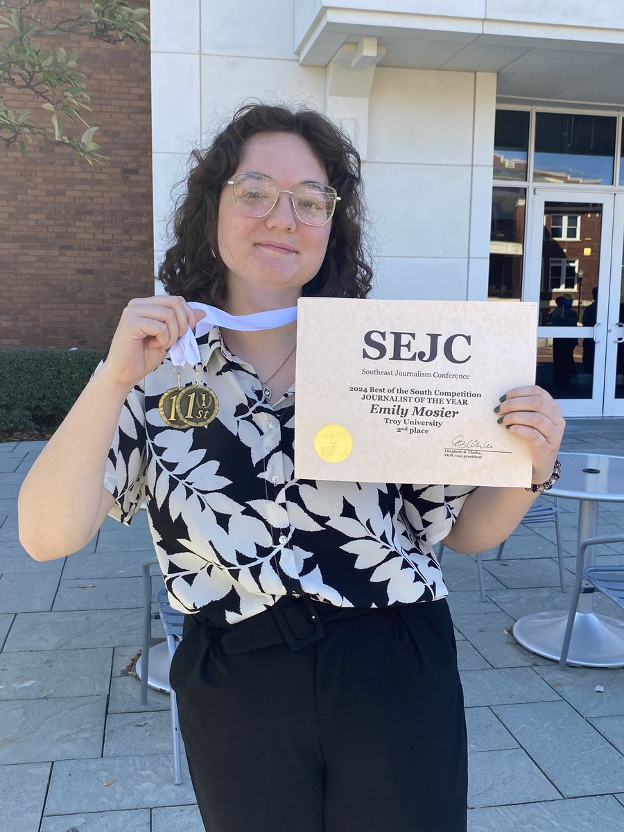 Emily Mosier tweet media