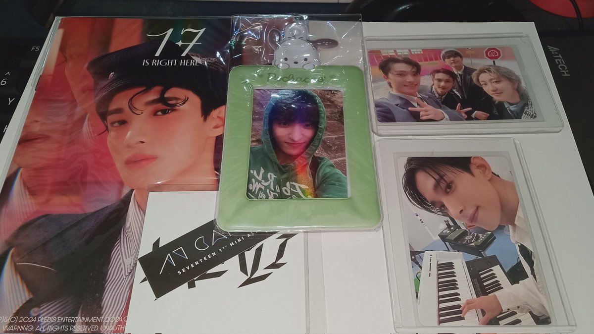 jacobaestfriend's tweet photo. wts lfb ph
Clearance Sale❗

•DK Official PC seventeen is right here deluxe+ free pc holder  + official group pc + deluxe mini pb 

💵 take all for 150php 

mop: gcash
mod: flash/jrs
free pf❗
payo only https://t.co/xZ3IM6P3SC