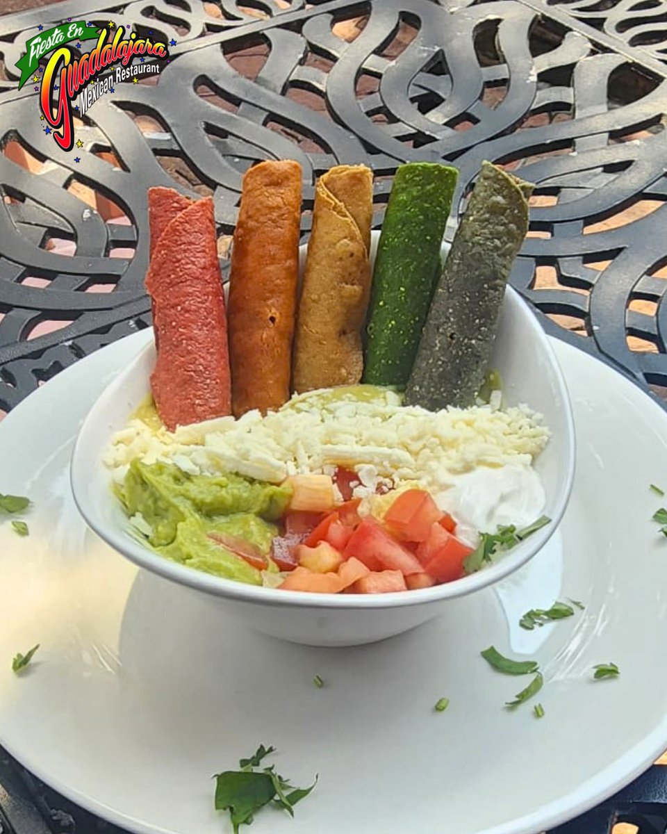 FiestaEnGuad's tweet photo. Join us at #FiestaEnGuadalajara for a whole party of delicious dishes, vibrant colors, and warm hospitality. 🤗 ¡Buen provecho para todos!

📍 3522 Irvington Blvd, Houston, TX 77009 https://t.co/qqRUpM9l2E