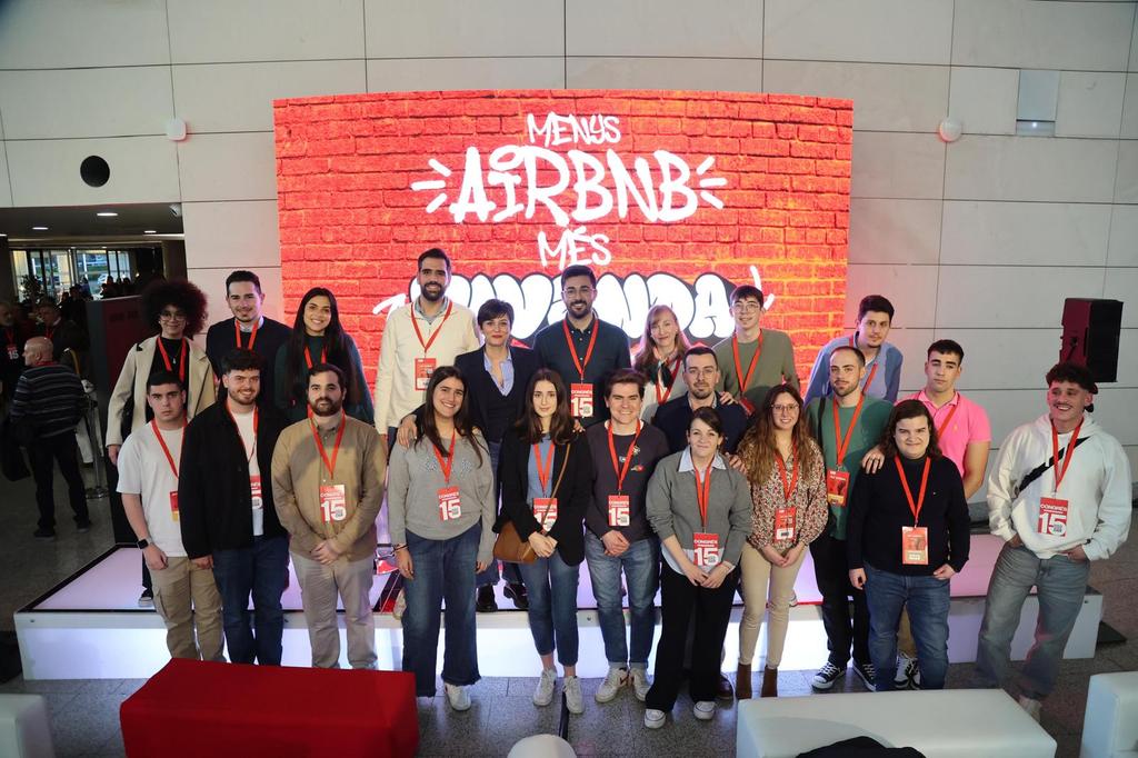 Jesus_Patraix's tweet photo. #AciEstem❤️🎯#15CongresoPSPV
Otros nunca estan, no estaban en la #Dana ni en la Reconstrucción.
Elegimos a los mejores para vencer a la ola Ultraderechista que truca algoritmos y expande mentiras que cuestan vidas. Es vital frenar el peligro publico del PP de Mazon y Feijoo🧵 https://t.co/72tvi8Qf1I
