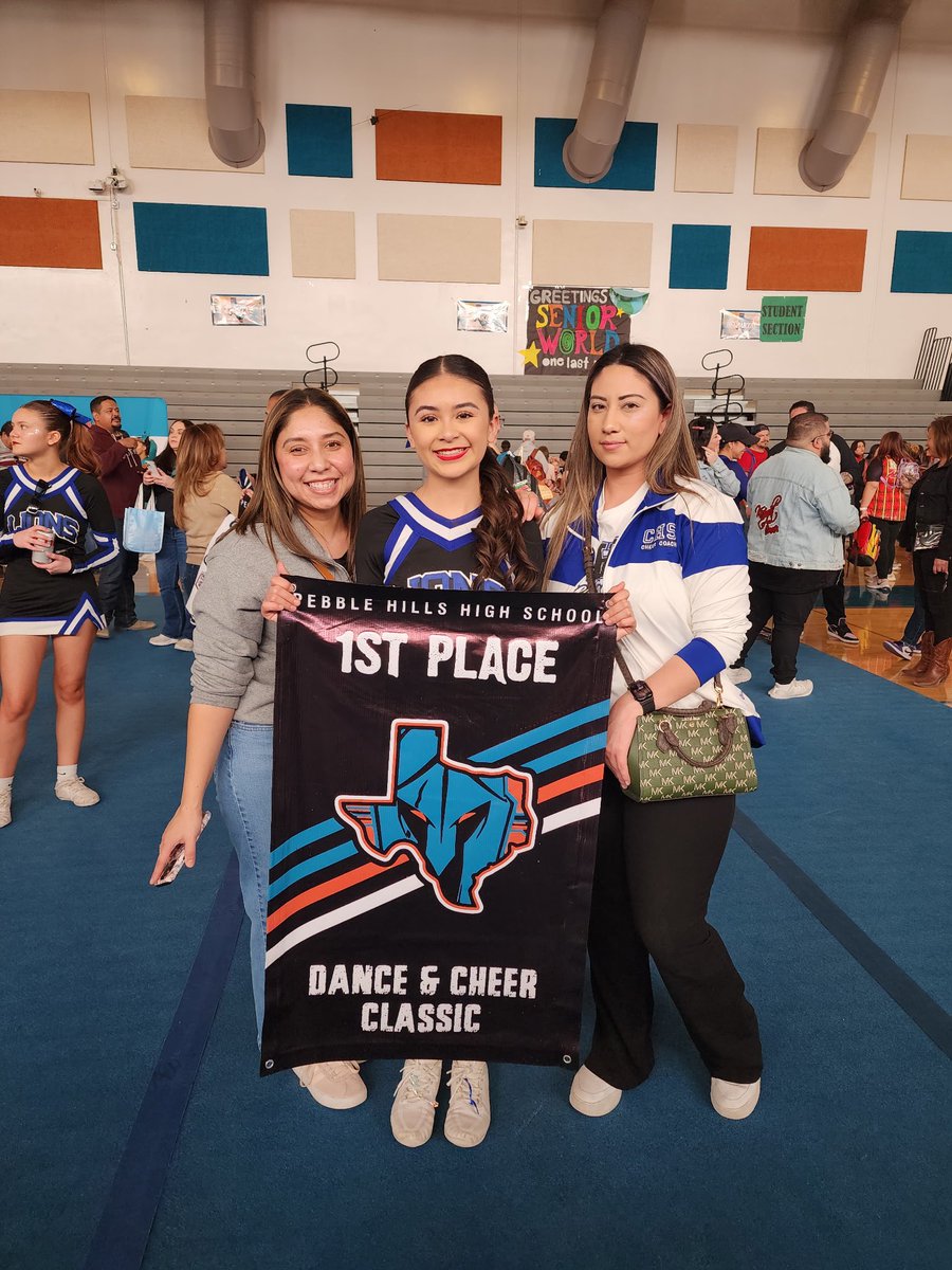 LizethOrtiz341's tweet photo. 🏆🎉 Congratulations, Clint H.S. Cheer Team! 🎉🏆

You did it! 1st Place! 🥇 Your unstoppable spirit have paid off, and we couldn’t be prouder of our Haylen! Keep shining, and bringing the energy!💙🦁 #WEARECLINTISD 
ClintHSCheer #1stPlace #ProudMoment https://t.co/mqR55PPt1h