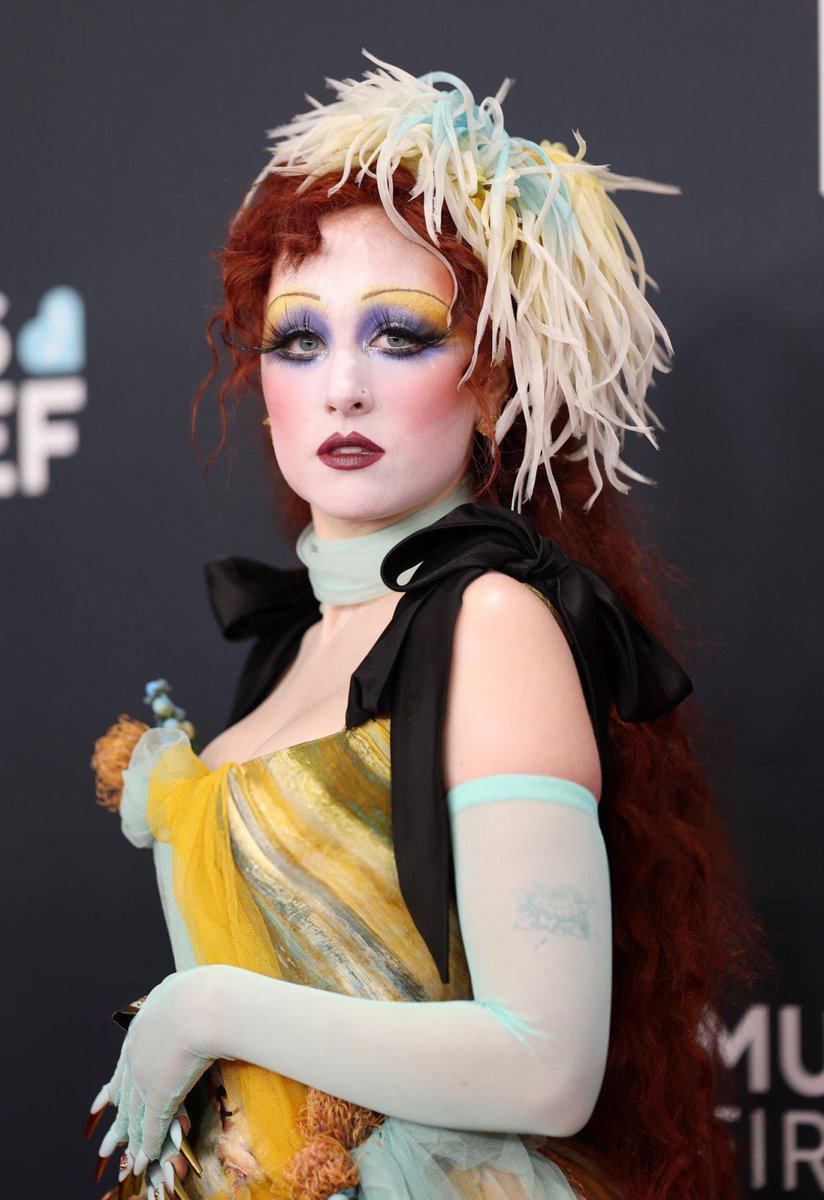 No Context E.T. tweet media