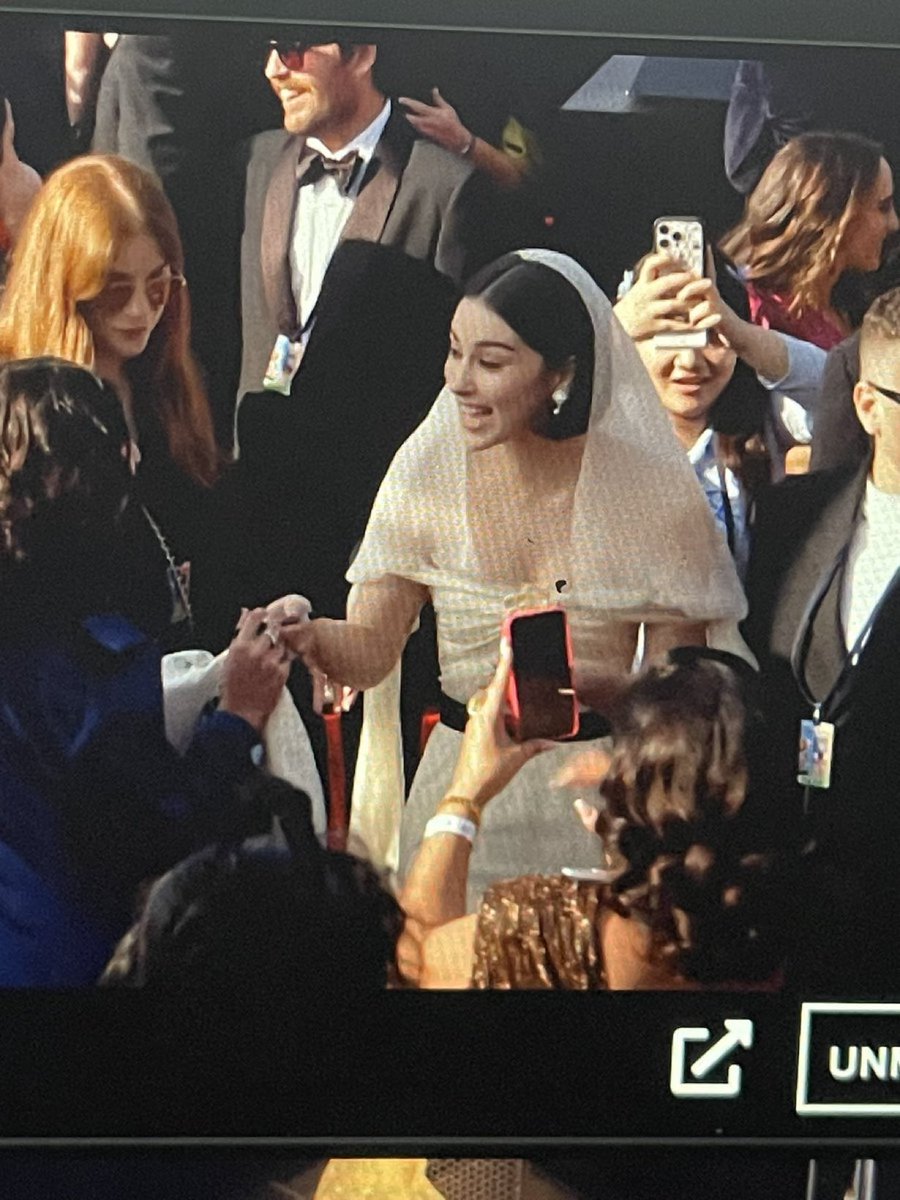 Gracie Abrams arrives at the #GRAMMYs.