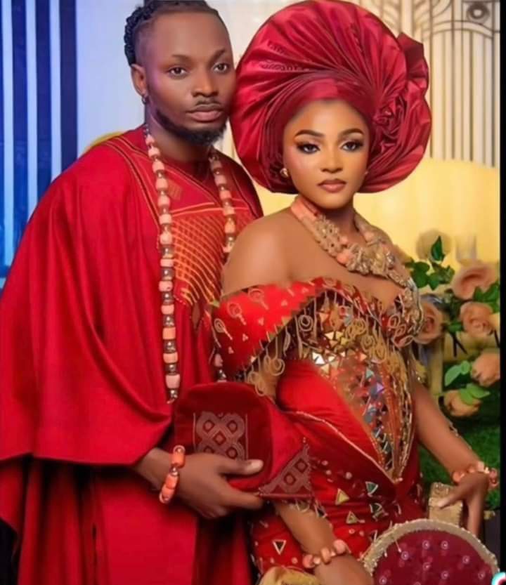 DoublekayHQ's tweet photo. Happy anniversary to our favorite couple. God bless your union 🙏.  KAYSQUAD worldwide, drop a prayer for Mr and Mrs Sule ❤️ 🙏 

HAPPY ANNIVERSARY DOUBLEKAY 
STREAM YOUR LOVE BY KELLYRAE 

#KellyraeSule
#KassiaSule https://t.co/sB2j1bsR9T