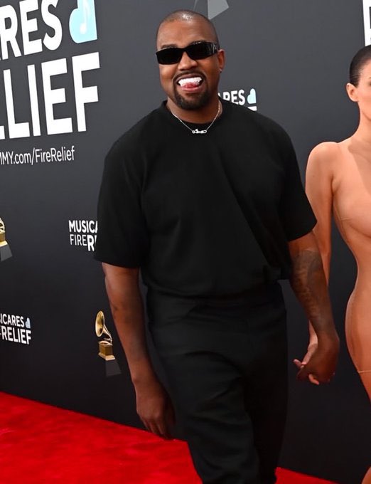 kanyestreams1's tweet photo. “I just caused an uproar” face https://t.co/PSGphOLQmL