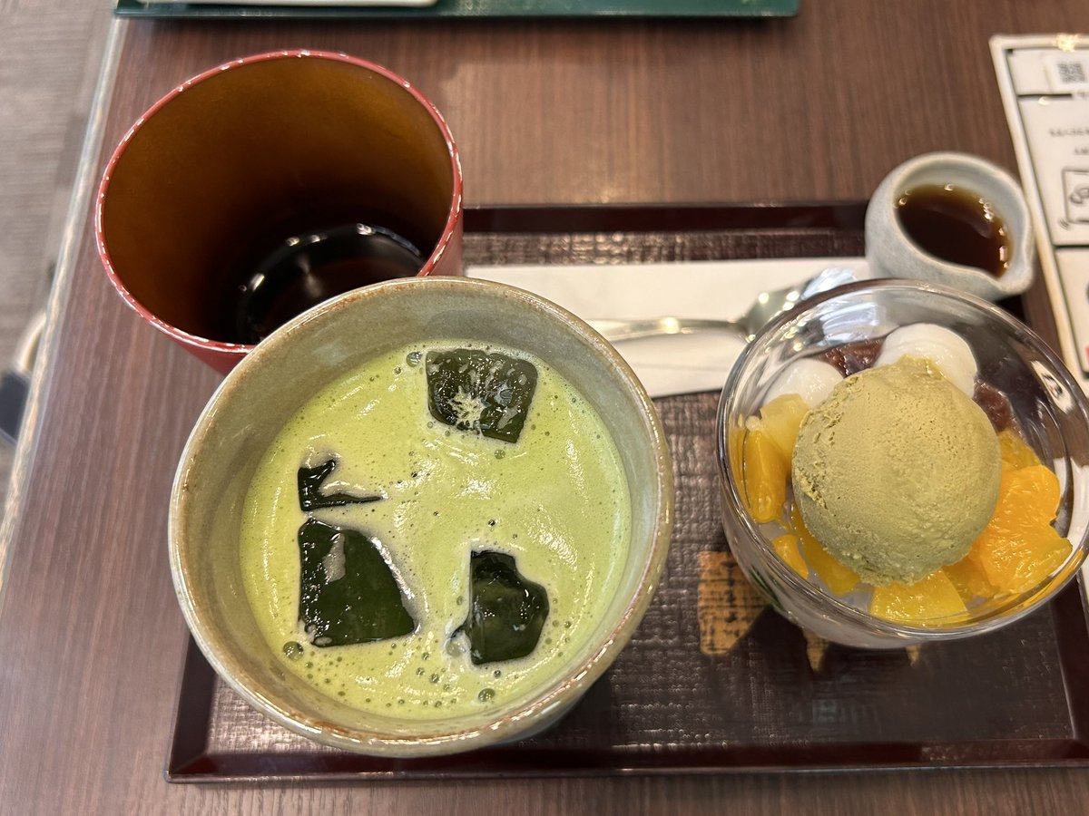 この週末は観劇に招待頂き、
牡蠣料理とあんみつもゴチになっちゃったりなんかして😊

ありがとうございましたm(__)m

とても楽しい週末でした😃