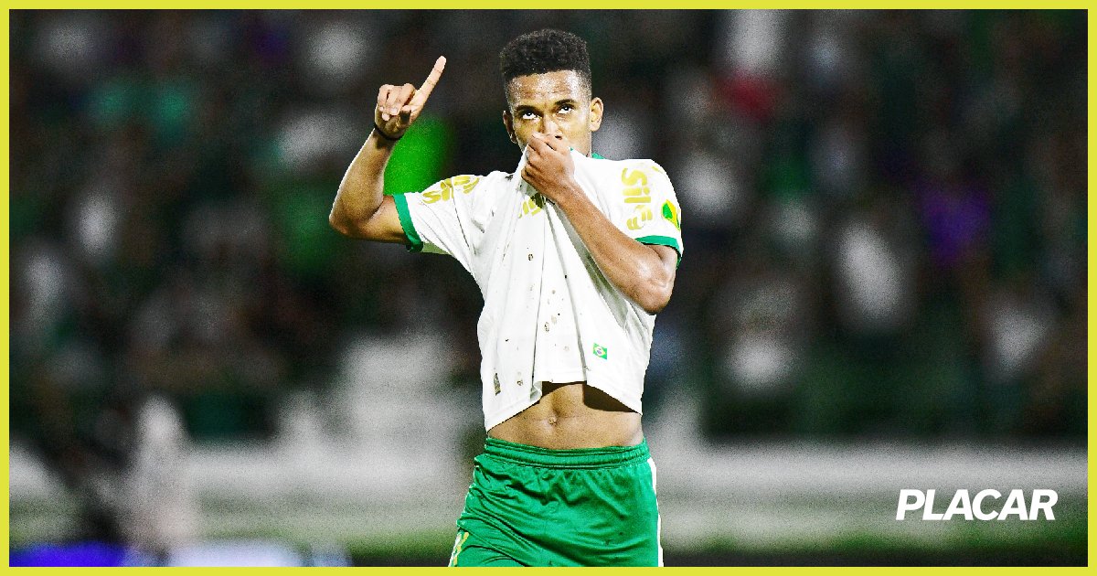 placar's tweet photo. FIM DE JOGO 🟢⚪️
Palmeiras goleia o Guarani em Campinas, no Brinco de Ouro, com o time titular #GUAxPAL
Verdão chega com moral para Dérbi da próxima rodada!
MAIS: https://t.co/bEhNk47UeJ
