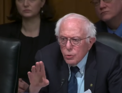 laserboat999's tweet photo. "Twirling invertebrates, spinning in space, superimposed in my vision. Permanently. Since at least 93."

"These were, ah, extrabiological, Mistuh Kennedy?" 

"Yes, Senator. A form of life that exists outside life." 

"And the bear."

"Chimeric, senator. I know what I killed." https://t.co/sW1zEQ7ULz