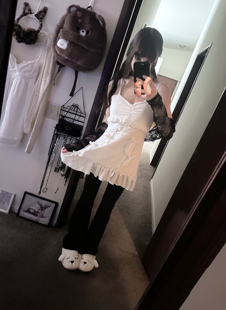 guys i still cant believe how my legs fucking just 

they just went bye bye they fr left the chat that's INSANE.