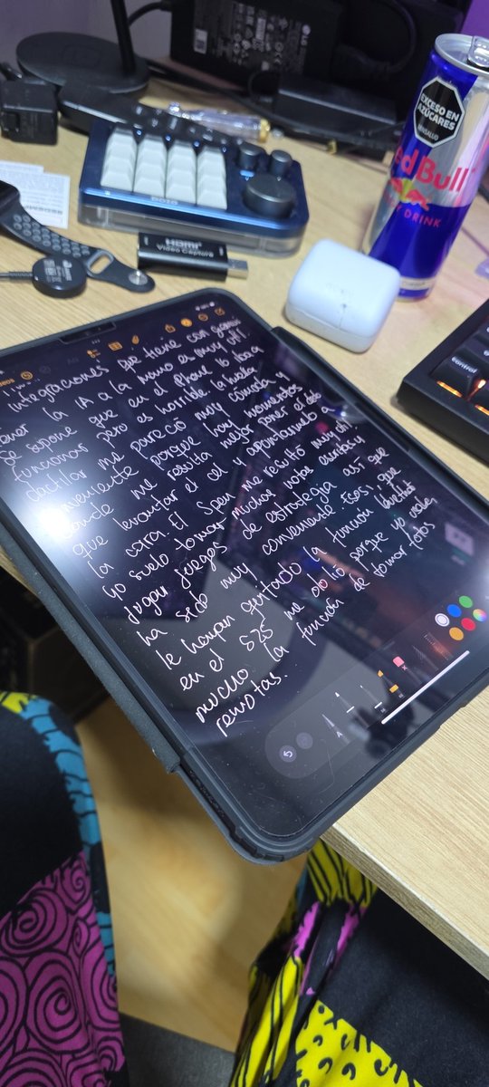 Hacer guiones me fastidia pero es la mejor manera de sacar adelante un buen vídeo de YouTube 🫠