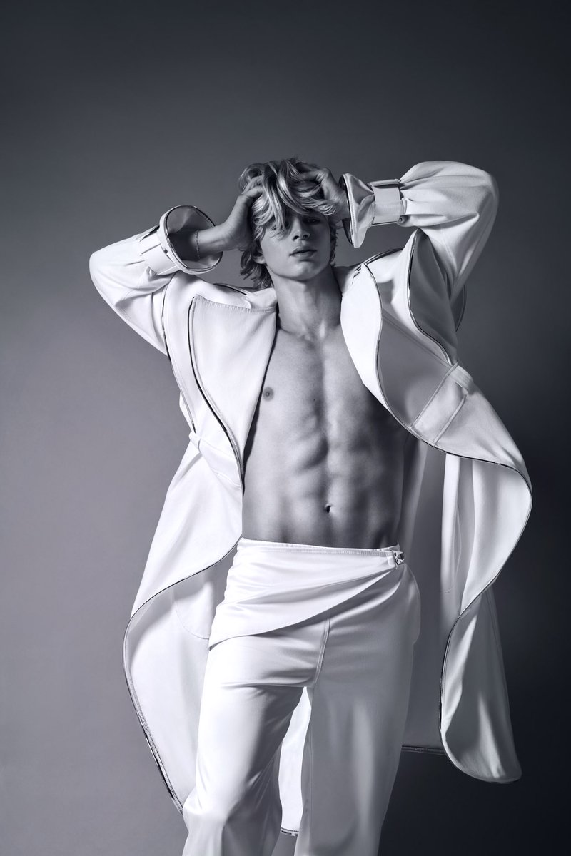 kalaqtic's tweet photo. Pierre @itspierreboo where’s Kalaqtic SS24 trench, photographed by @Vijatm https://t.co/pBnfDoHtLb