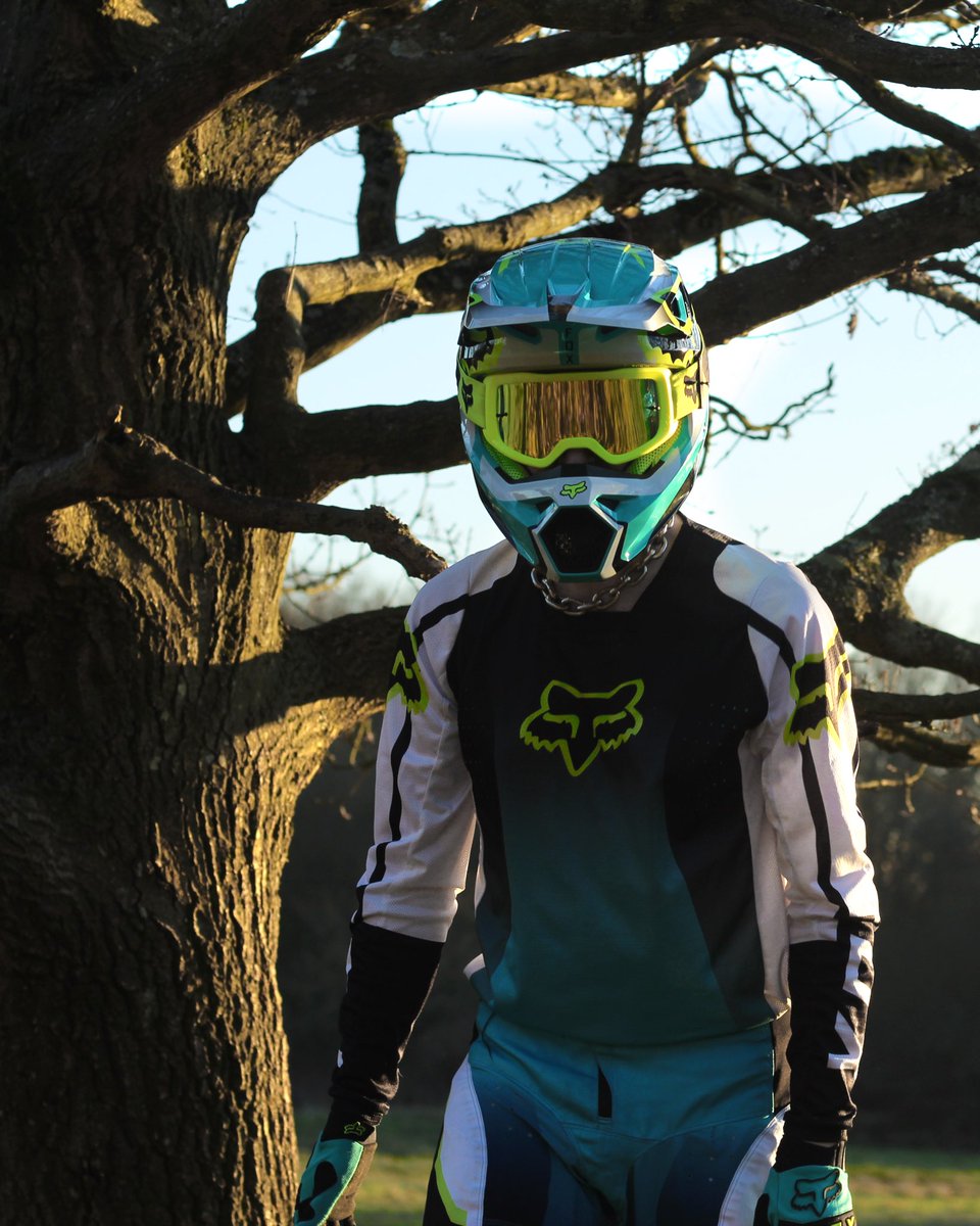 Just hanging around…
📸: <a href="/Tobirubbernobi/">Tobirubbernobi</a>