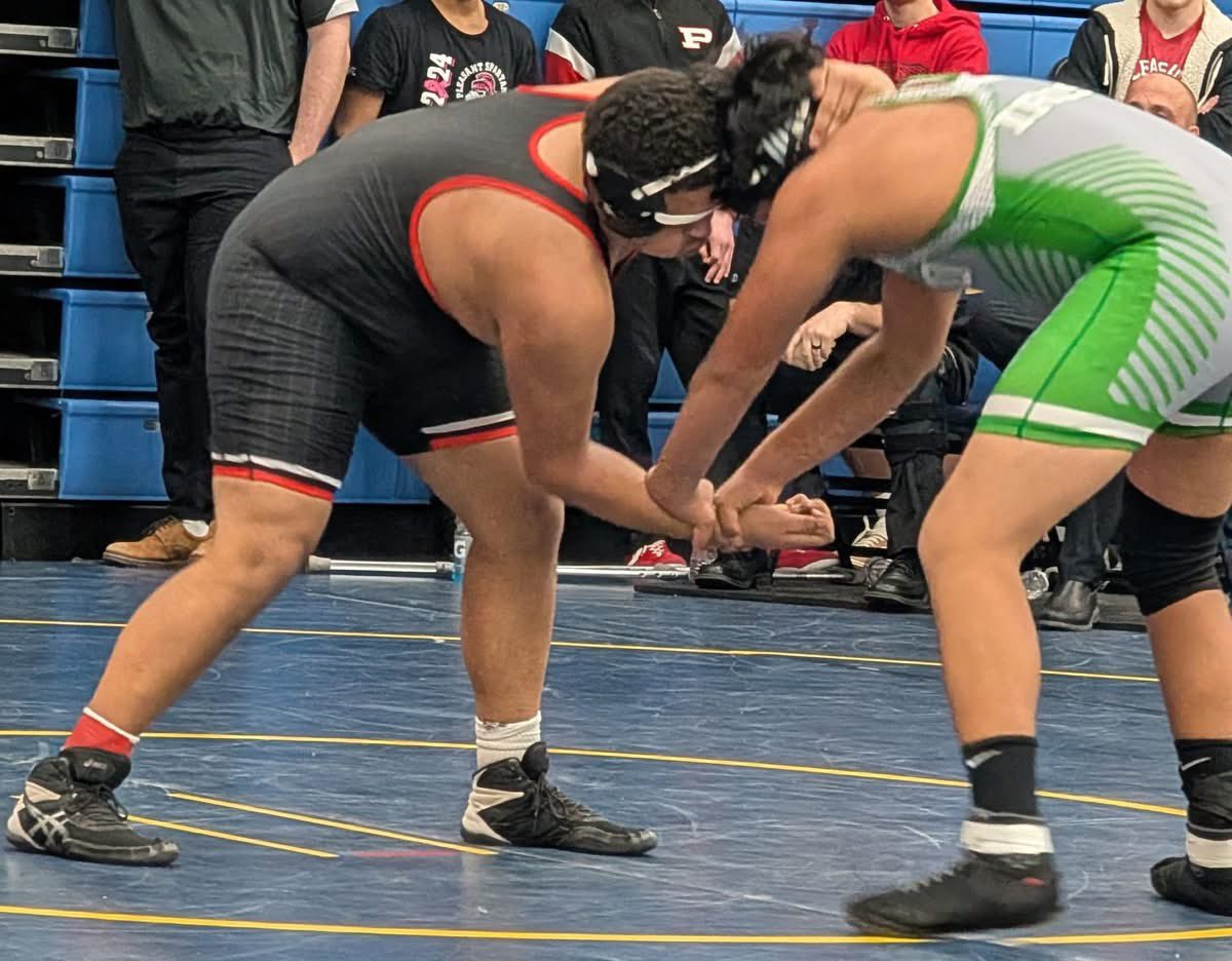 Yesterday, the Spartans ventured up town for some JV action at RV... Congrats to placers, Elijah Miley in 2nd, Issack Perez Salinas and Peyton Tharp in 5th, Gabe Spitzer in 5th, and Dylan Ball and Kasan Kearns in 8th!!!
# SpartanPride