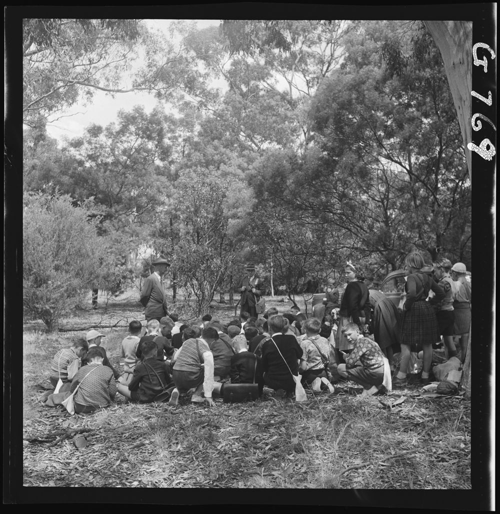 PRO_Vic's tweet image. School's back in full swing! 

📸 #Ormond and Central School #Caulfield North students on a school excursion in the bush, pre-1970s, VPRS 14517/P0001/16.