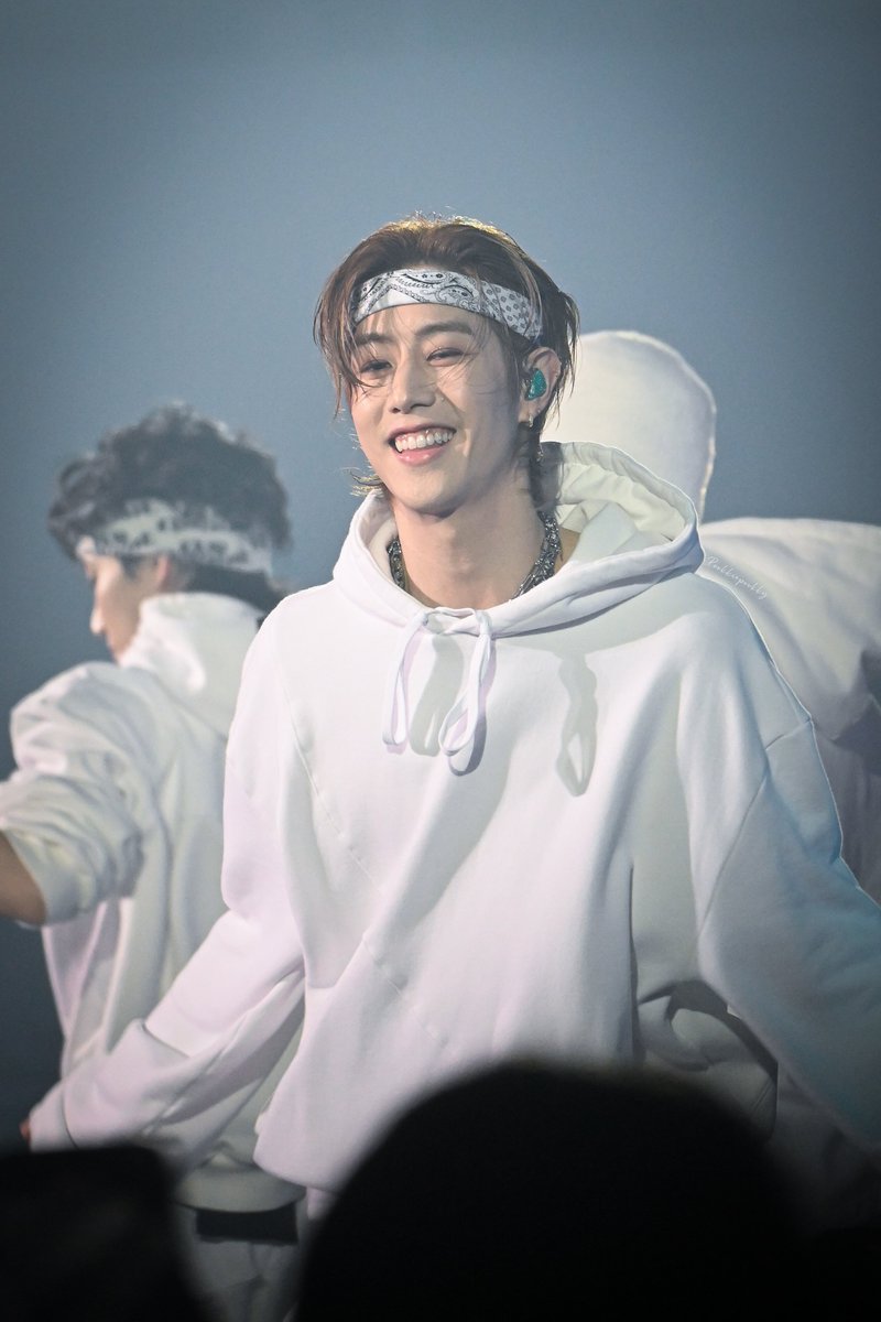 pook_2803's tweet photo. รอวันได้เจอมัคคึร่างนี้อีกครั้งนะ 🥹💚

#GOT7_NESTFEST
#GOT7_NESTFEST_Day3
#GOT7
#MarkTuan https://t.co/YGVDa7CsrJ