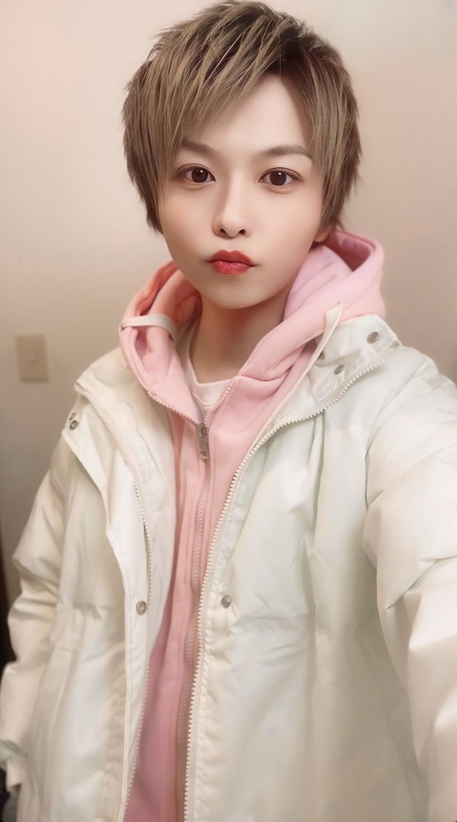 おはよー久しぶりの🤳
二月は繋がってる皆んなに絡みにいくから😤😤😤