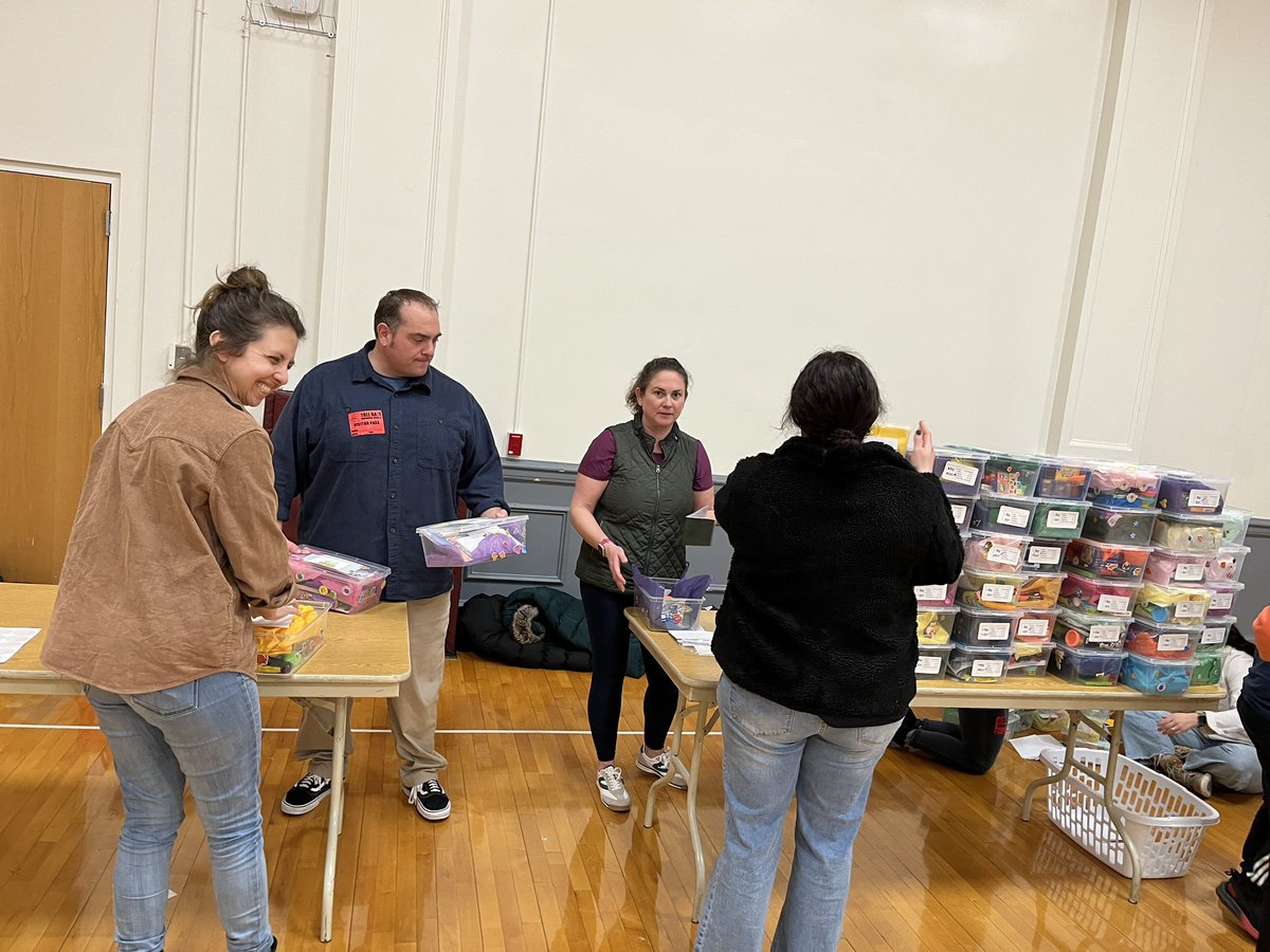 We had an amazing Day of Service making Jared Boxes. Thank you to all those who made it all possible!  #tollgategrammar #thproid