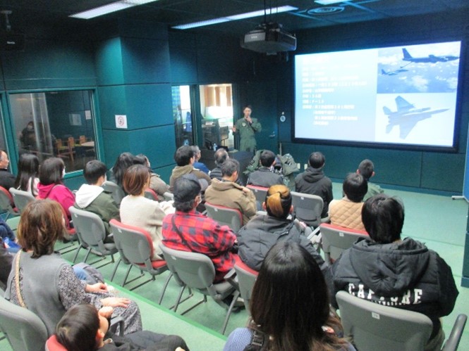 jasdf_airpark's tweet image. 令和7年1月26日(日)に開催した中音隊アンサンブルコンサートと操縦基礎講座に多数の参加ありがとうございました。次回イベントとして、3月上旬に航空管制と気象の基礎講座を開催予定ですので是非お越しください。
#航空自衛隊
#浜松広報館
#エアーパーク
#空自70周年
#大空とその先へ