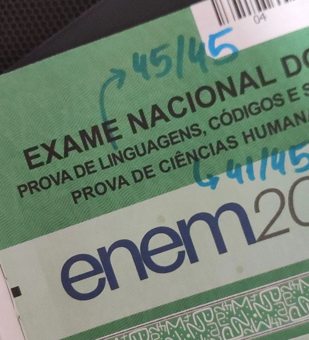 studiessun's tweet image. como eu estudei para tirar 45/45 em linguagens no enem 2024 — a thread