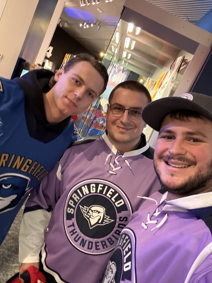 matthiersche's tweet photo. @ThunderbirdsAHL By far it is, great cause, great to meet one half of the bitten brothers that help put it all together. https://t.co/JmKWXZcsl4